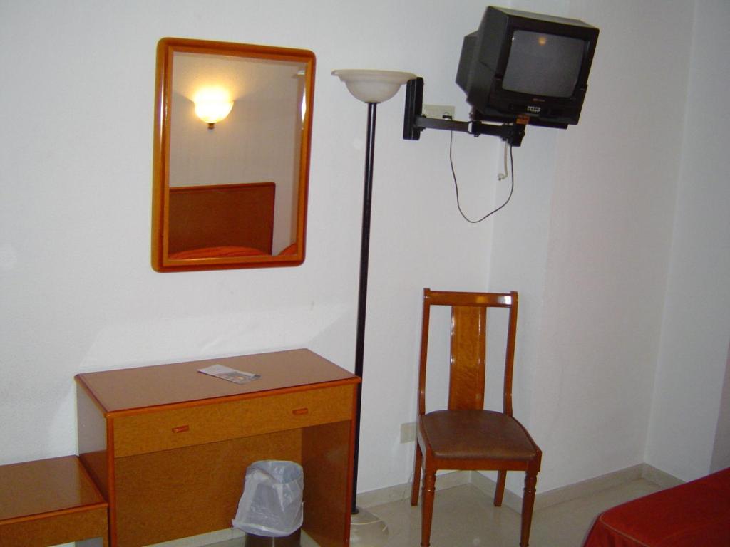 Hotel Lazaro Calamocha Δωμάτιο φωτογραφία